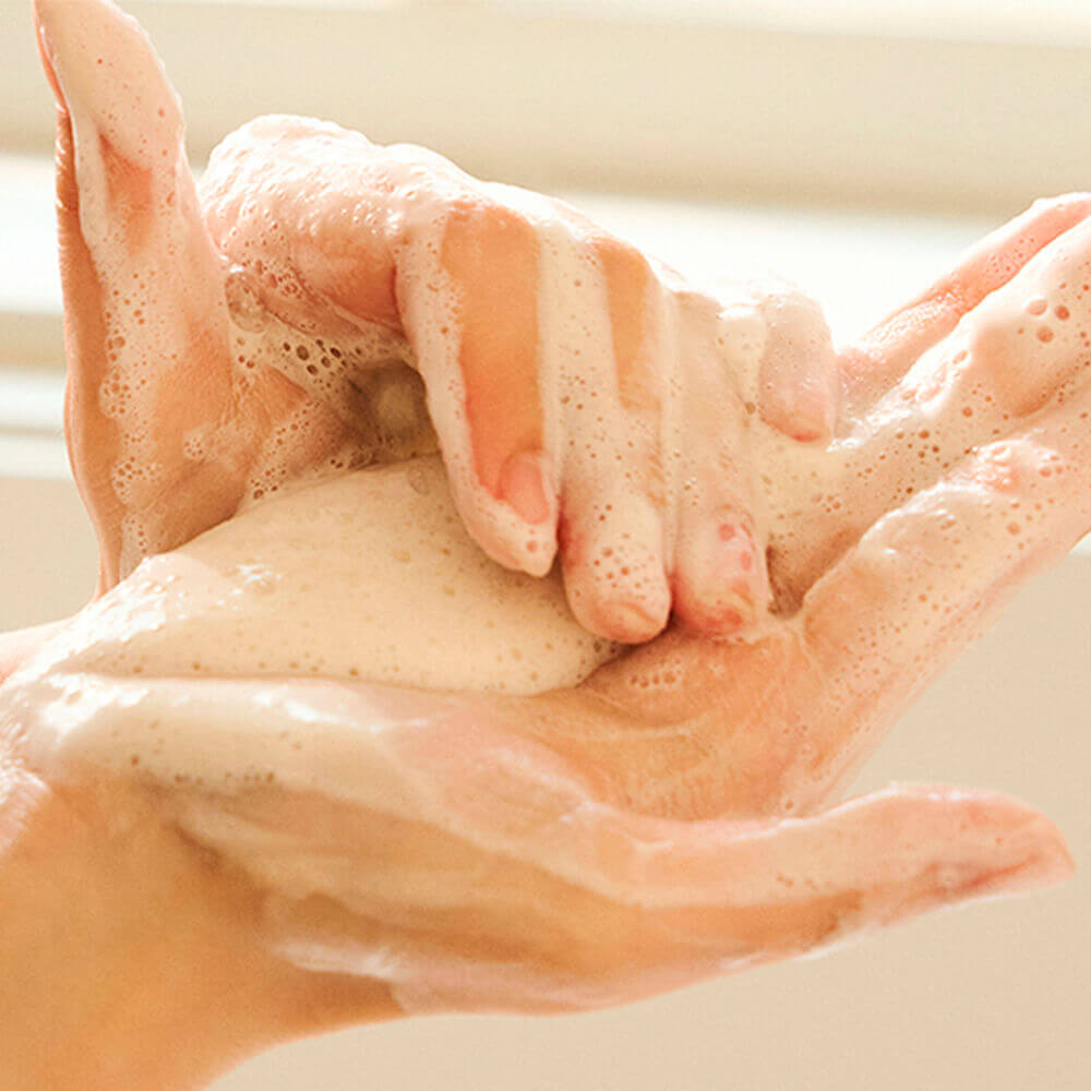 Успокаивающая пенка для умывания с центеллой SKIN1004 Madagascar Centella Ampoule Foam