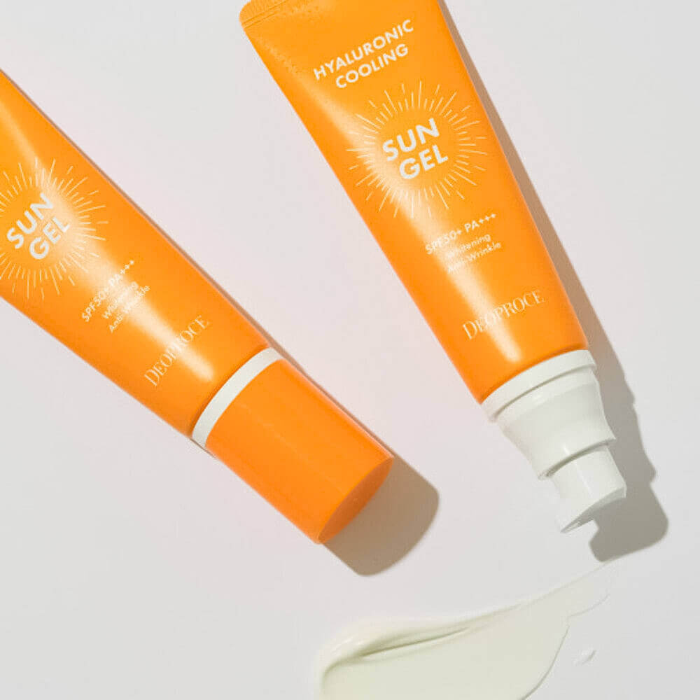 Освежающий солнцезащитный крем Deoproce Hyaluronic Cooling Sun Gel SPF50+ PA+++