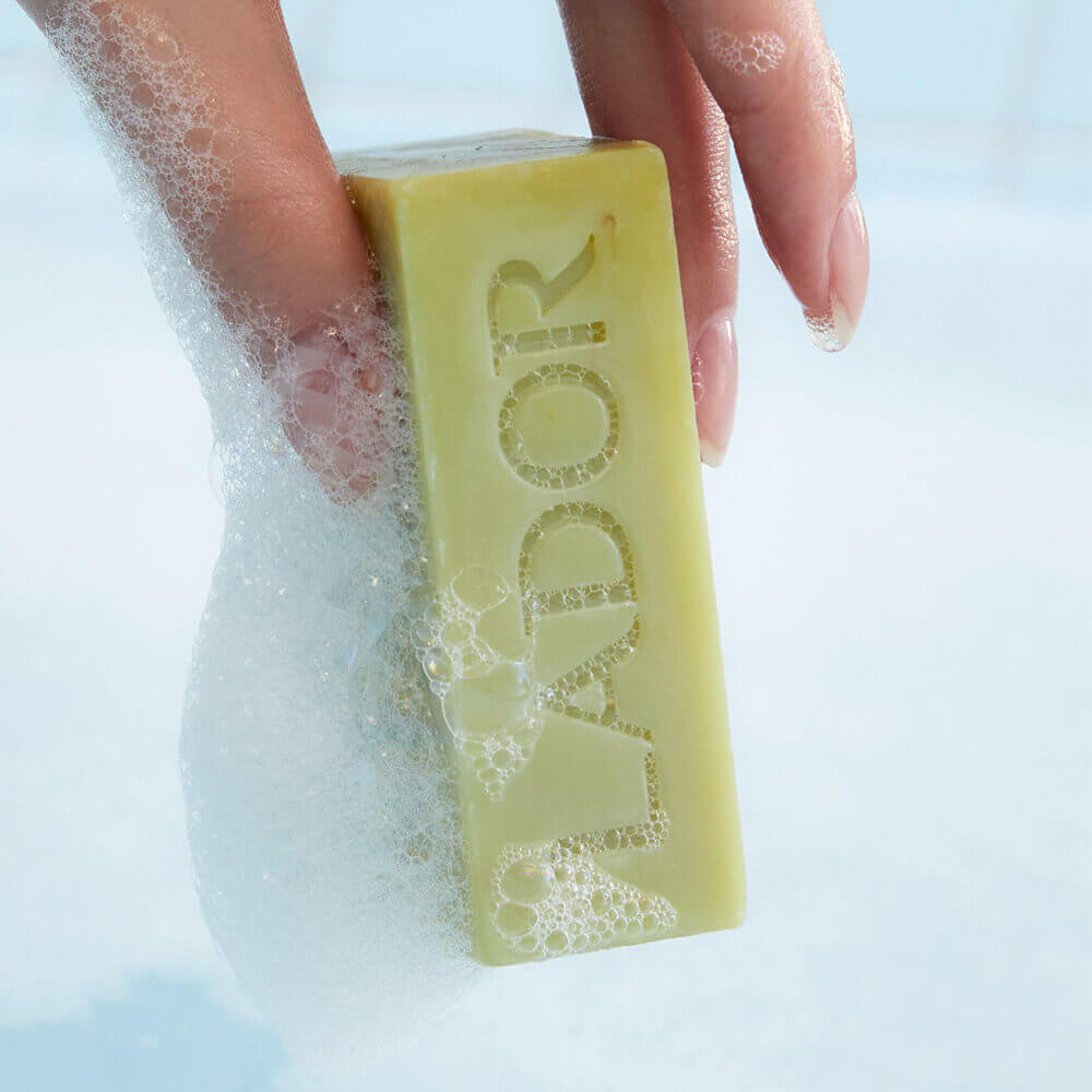 Твёрдый бессиликоновый шампунь с васаби Lador Wasabi Shampoo Bar