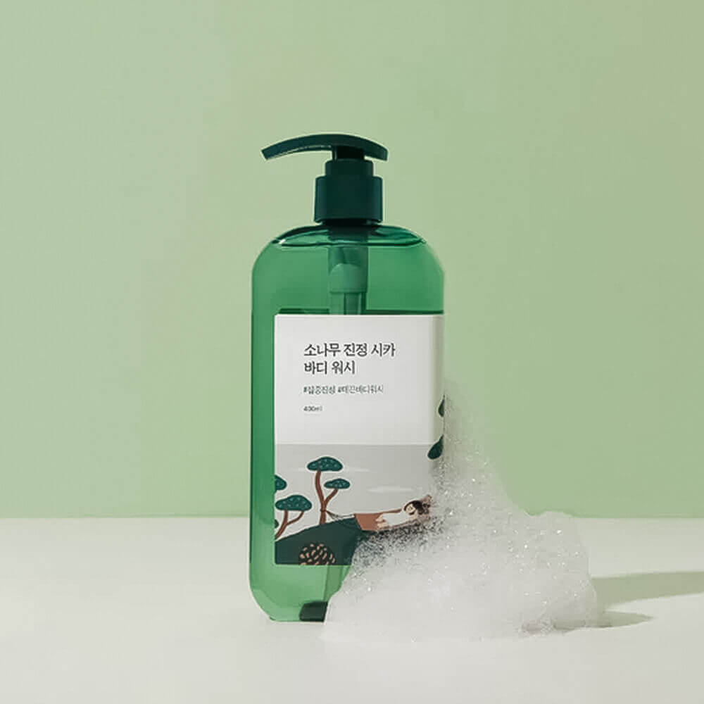 Успокаивающий гель для душа с экстрактами сосны и центеллы Round Lab Pine Calming Cica Body Wash