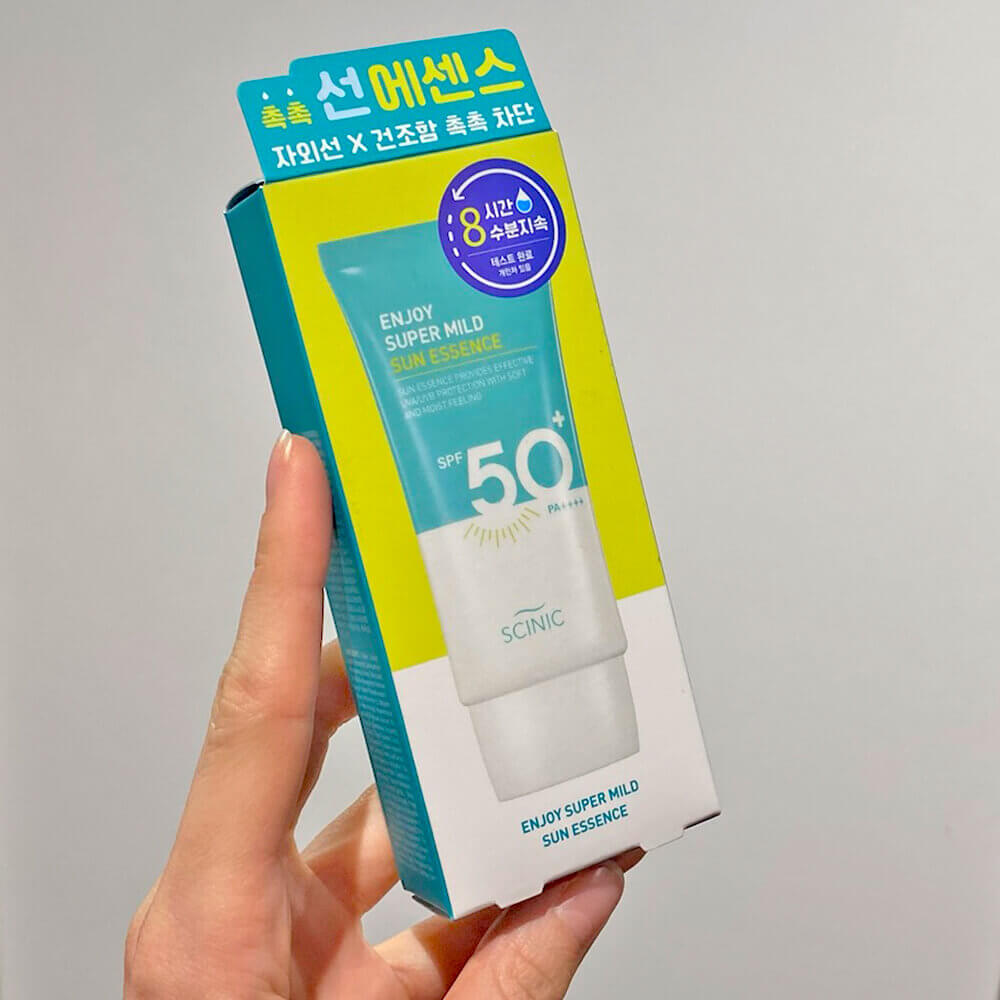 Увлажняющая солнцезащитная эссенция Scinic Enjoy Super Mild Sun Essence SPF50+ PA++++
