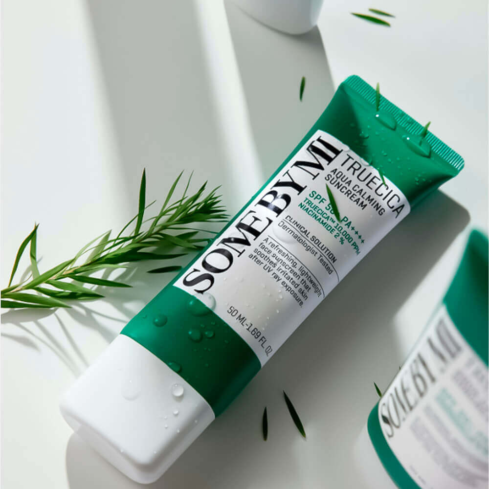 Солнцезащитный крем с комплексом центеллы Some By Mi Truecica Aqua Calming Sun Cream SPF50+ PA ++++