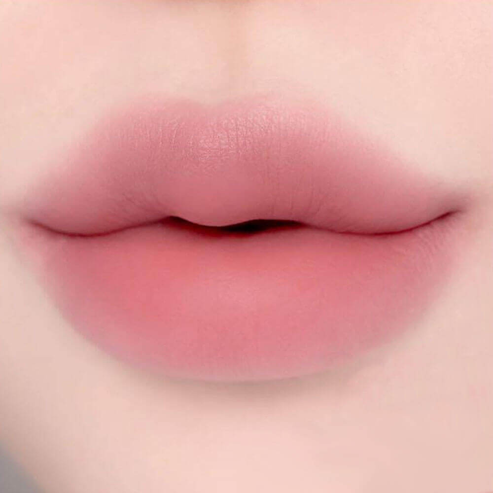 Стойкий вельветовый тинт Milk Touch Spread Fit Blur Tint 02 Morning Fluffy