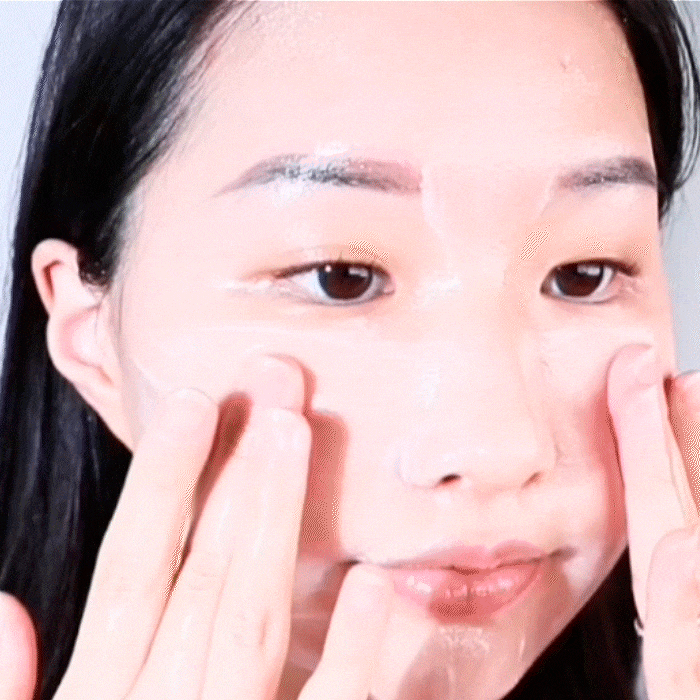 Очищающее молочко с корнем ямса IsNtree Yam Root Vegan Milk Cleanser