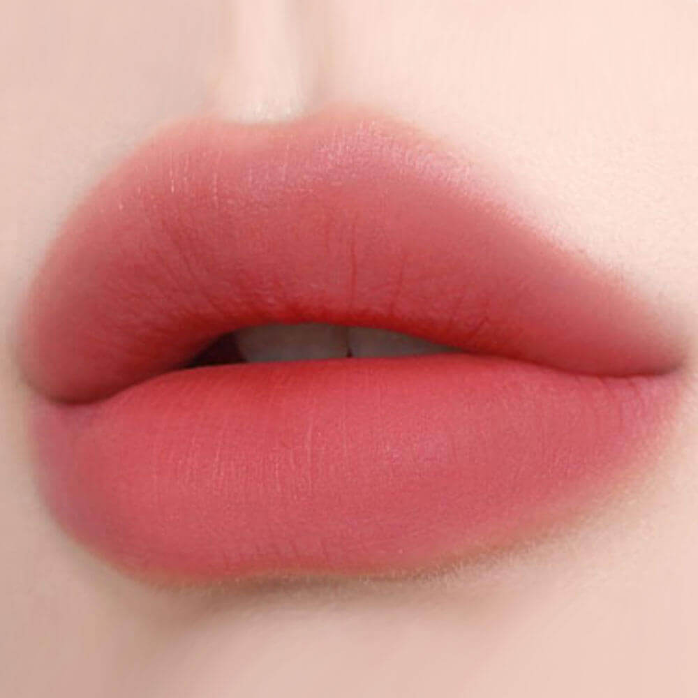 Матовый тинт-бальзам для губ BRAYE Thin Water Blur Tint 05 Cordial