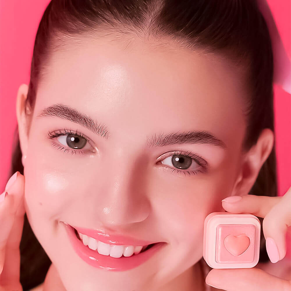 Компактный хайлайтер для лица colorgram Milk Bling Heartlighter