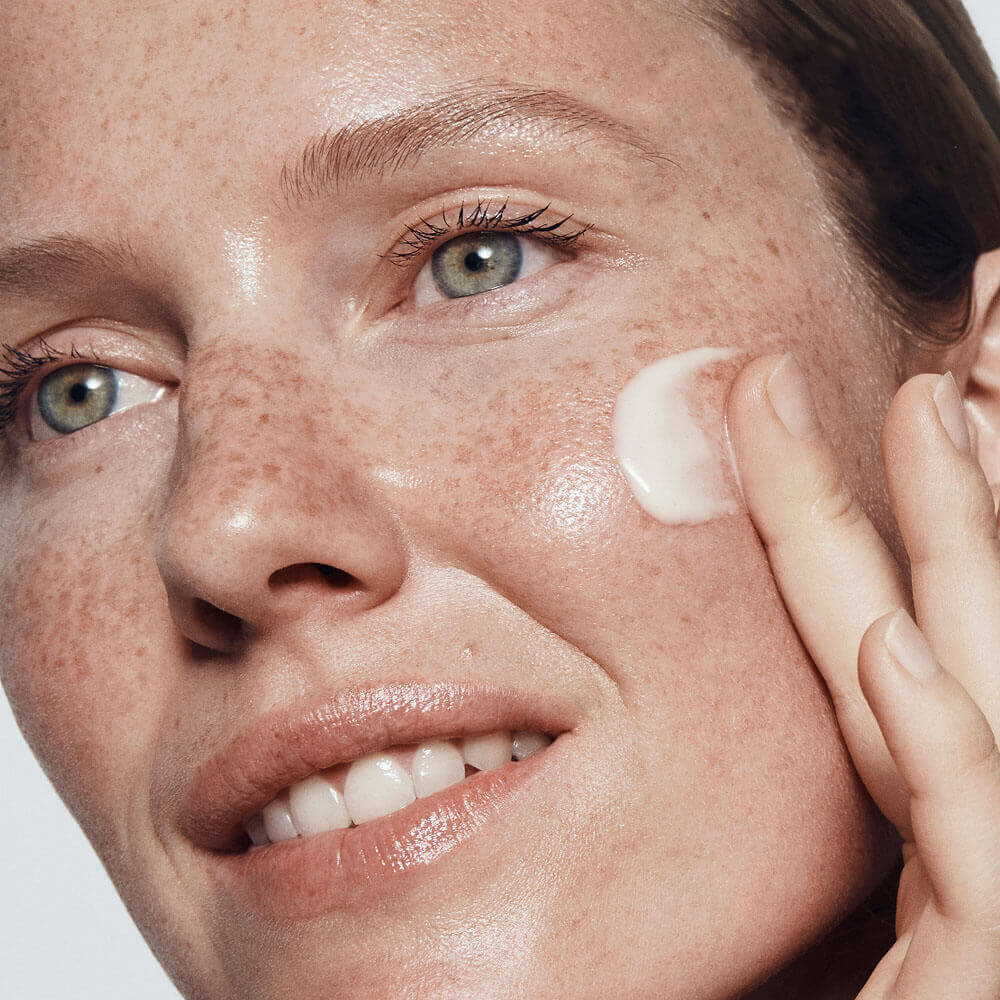 Антиоксидантная сыворотка Allies of Skin Beta Glucan & Resveratrol Advanced Hydrating Serum