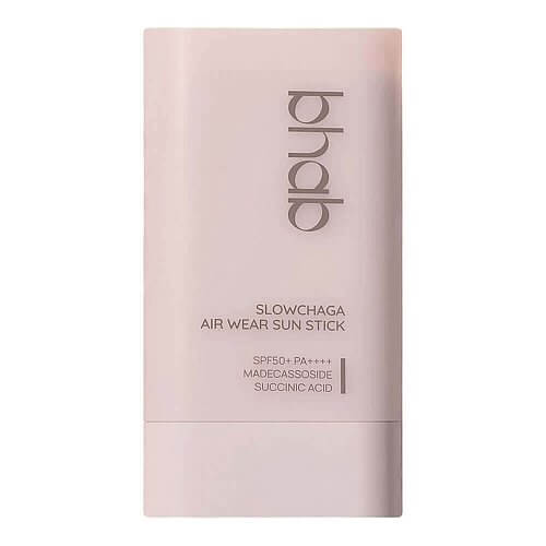 Солнцезащитный стик с экстрактом гриба чага bhab Slowchaga Air Wear Sun Stick SPF50+ PA++++