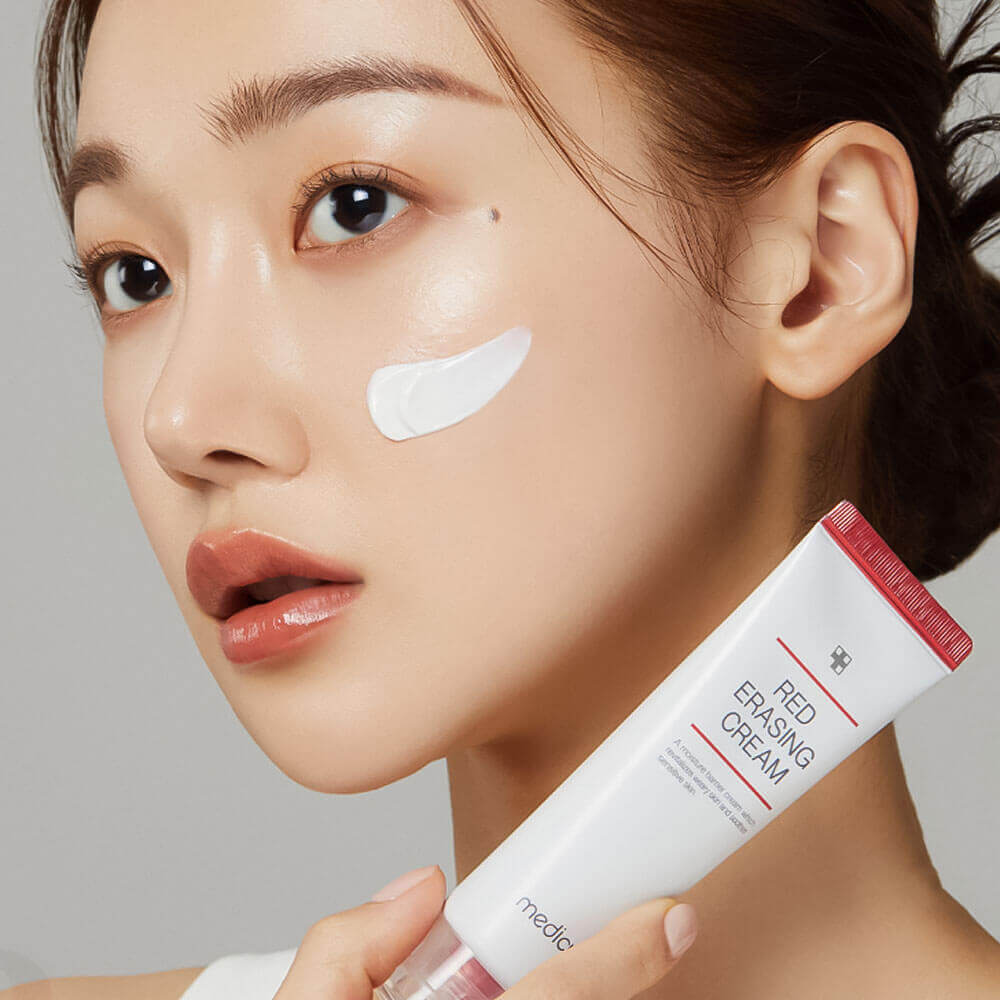 Крем с ниацинамидом и пантенолом для проблемной кожи medicube Red Erasing Cream 2.0