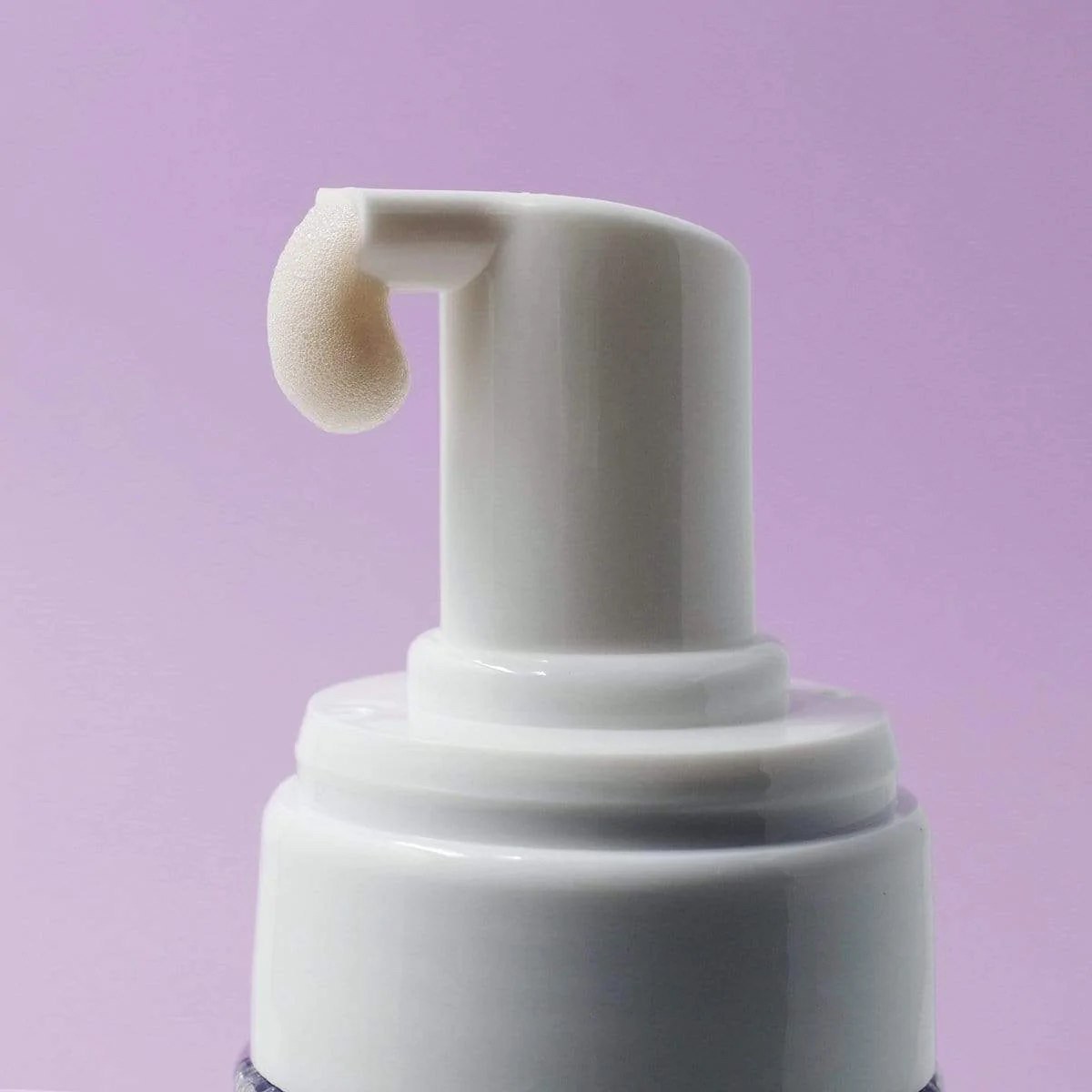 Увлажняющая кислородная пенка с ягодами черники Neogen Dermalogy Real Fresh Foam Cleanser Blueberry