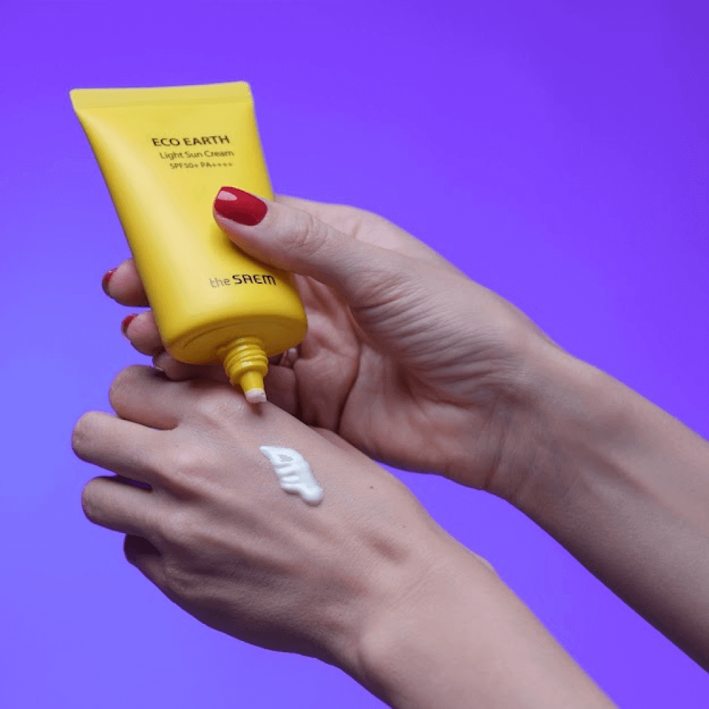 Лёгкий солнцезащитный крем для лица The Saem Eco Earth Power Light Sun Cream SPF50+ PA++++