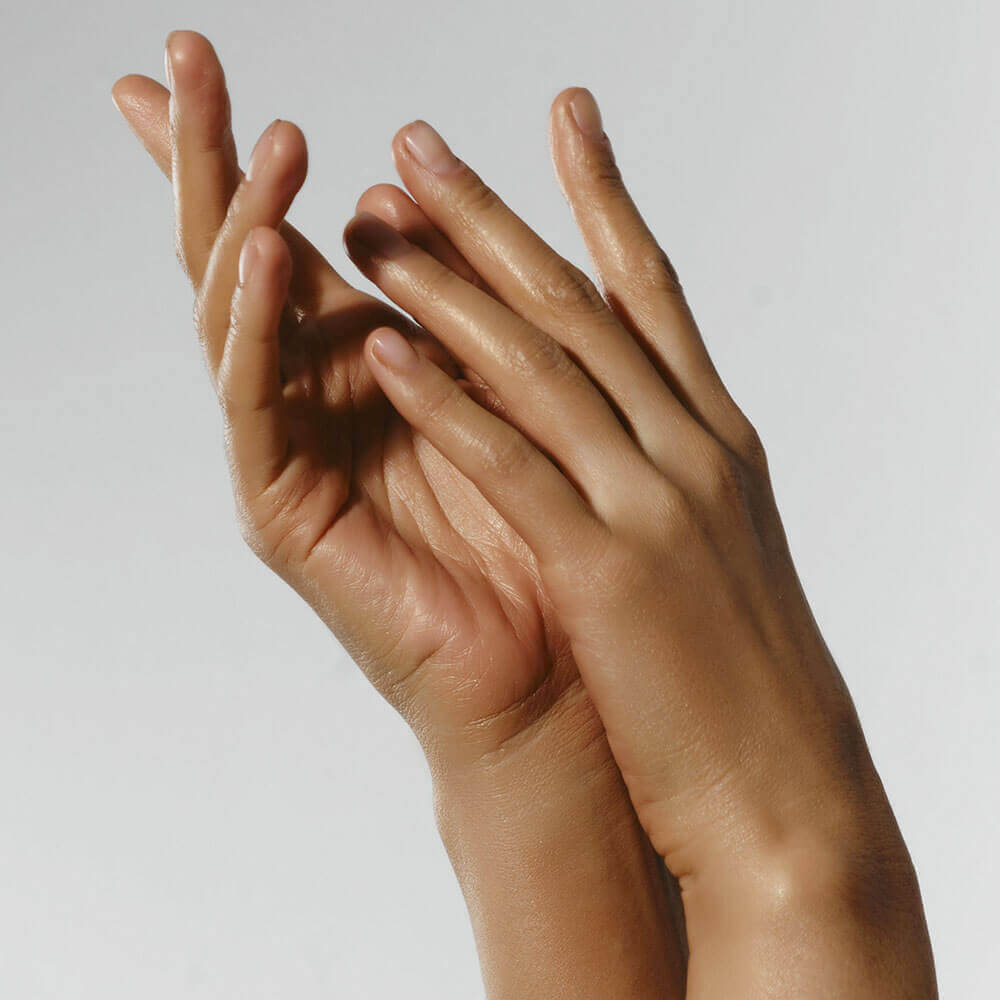 Тонирующий крем-бронзер для тела SHIK studio Bronze Body Foundation