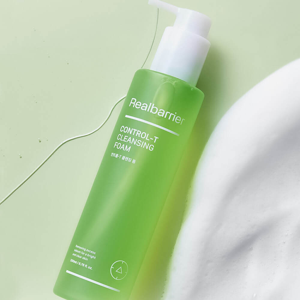 Очищающий гель-пенка для проблемной кожи Real Barrier Control-T Cleansing Foam 