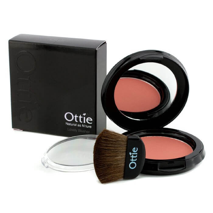 Компактные румяна с легким мерцанием Ottie Lovely Blusher