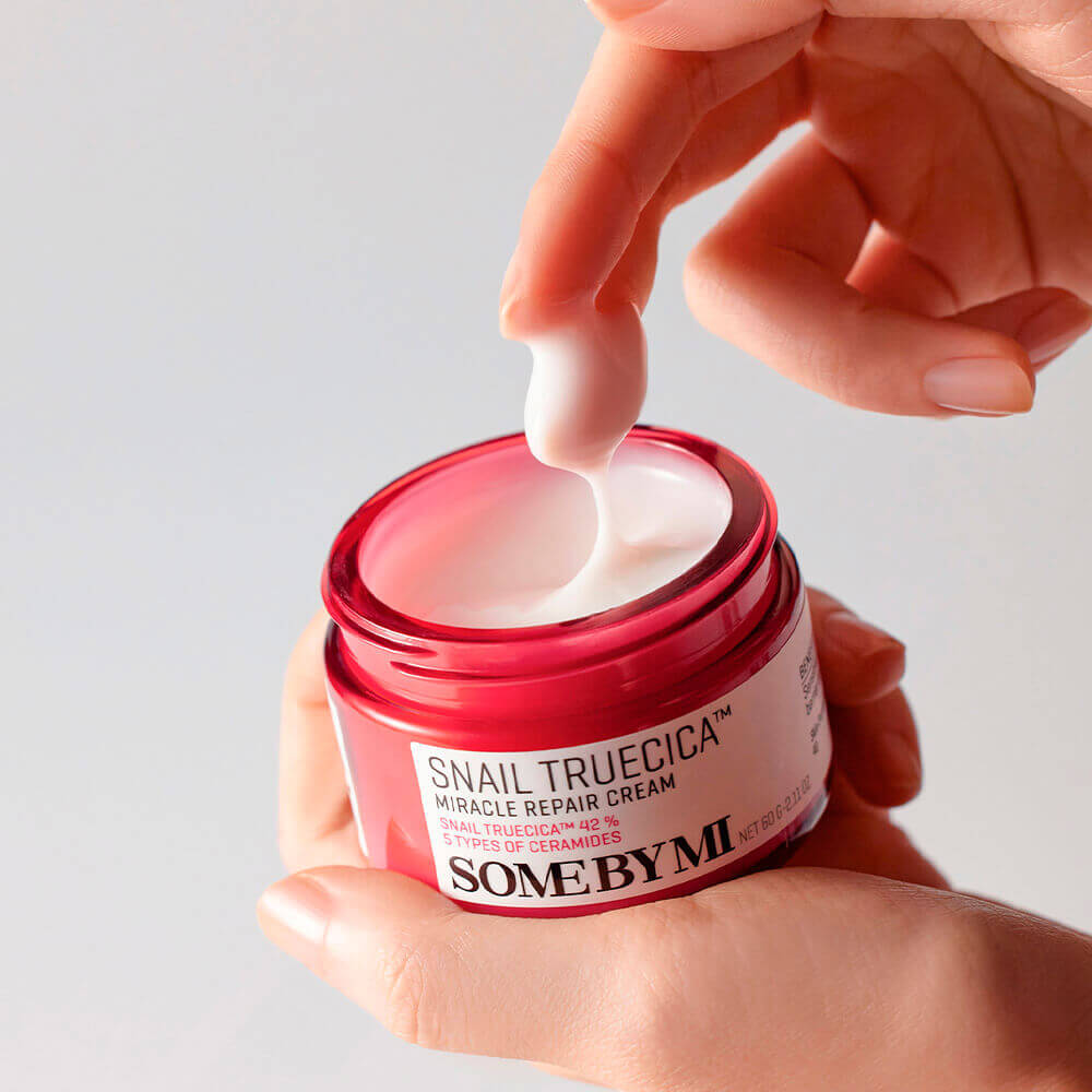 Восстанавливающий крем с муцином чёрной улитки Some By Mi Snail Truecica Miracle Repair Cream