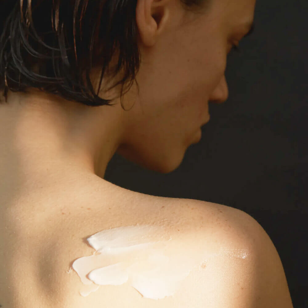 Увлажняющий крем для тела с ламеллярной эмульсией Don't Touch My Skin Body Moisturizer