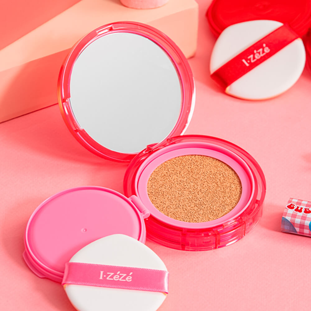 Кушон для лица с сияющим финишем IZEZE Love Me Cushion SPF50+ PA++++