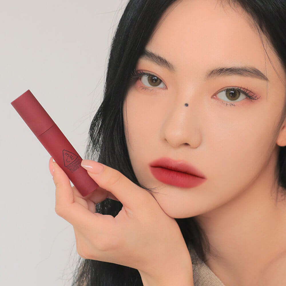 Бархатная жидкая помада 3CE Blurring Liquid Lip