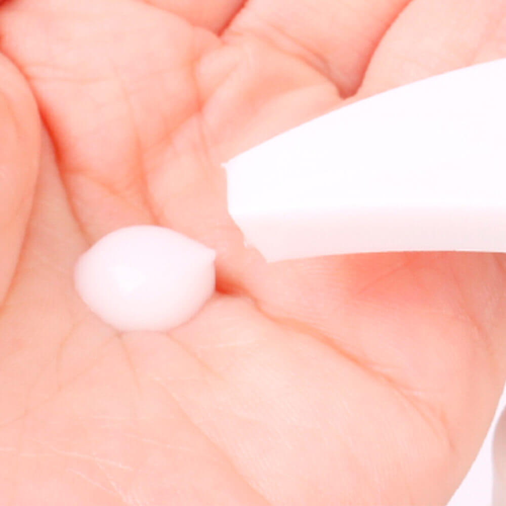 Увлажняющий лосьон для рук с маслом ши Tony Moly Wonder Moisturizing Hand Lotion