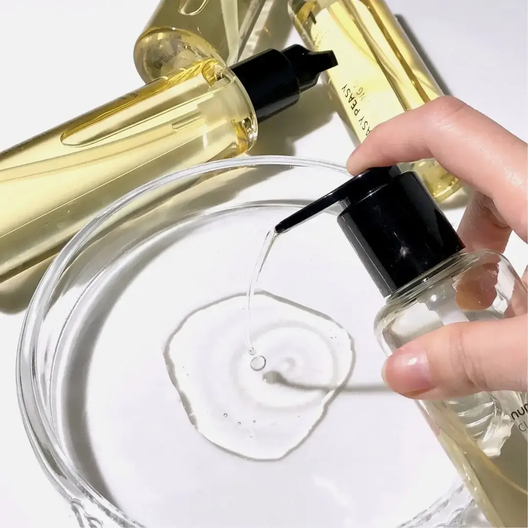 Лёгкое гидрофильное масло от чёрных точек numbuzin No.1 Easy Peasy Cleansing Oil