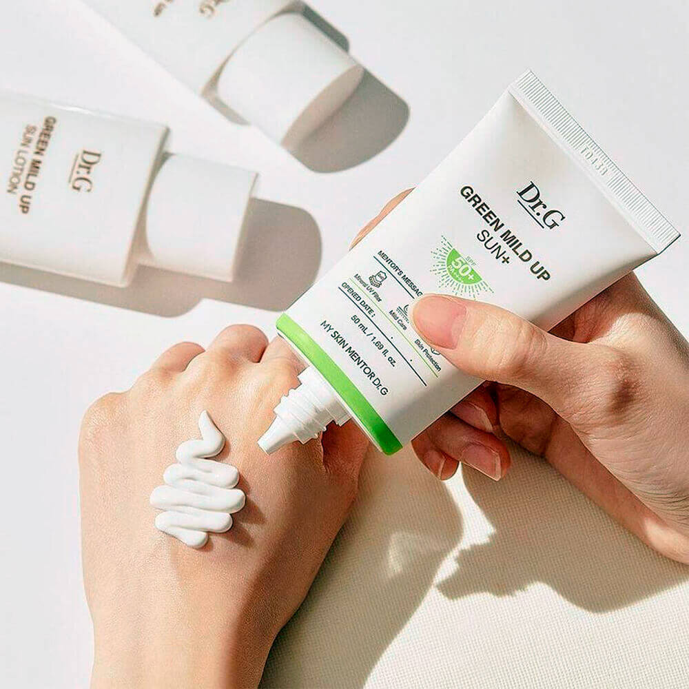Солнцезащитный крем для чувствительной кожи Dr.G Green Mild Up Sun+ SPF50+ PA++++