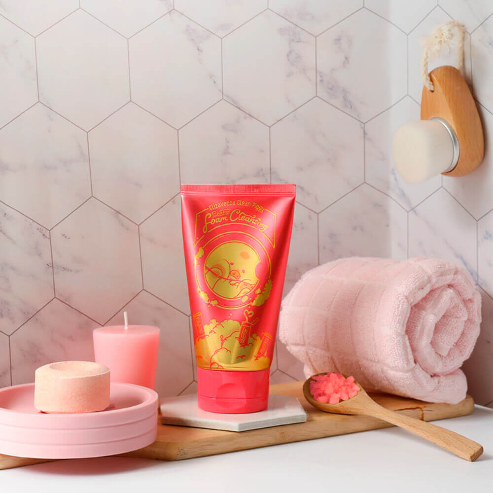 Ягодная пенка для умывания Elizavecca Clean Piggy Pinkenergy Foam Cleansing