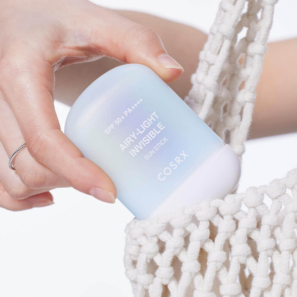 Солнцезащитный стик с матовым финишем COSRX Airy-Light Invisible Sun Stick SPF50+ PA++++