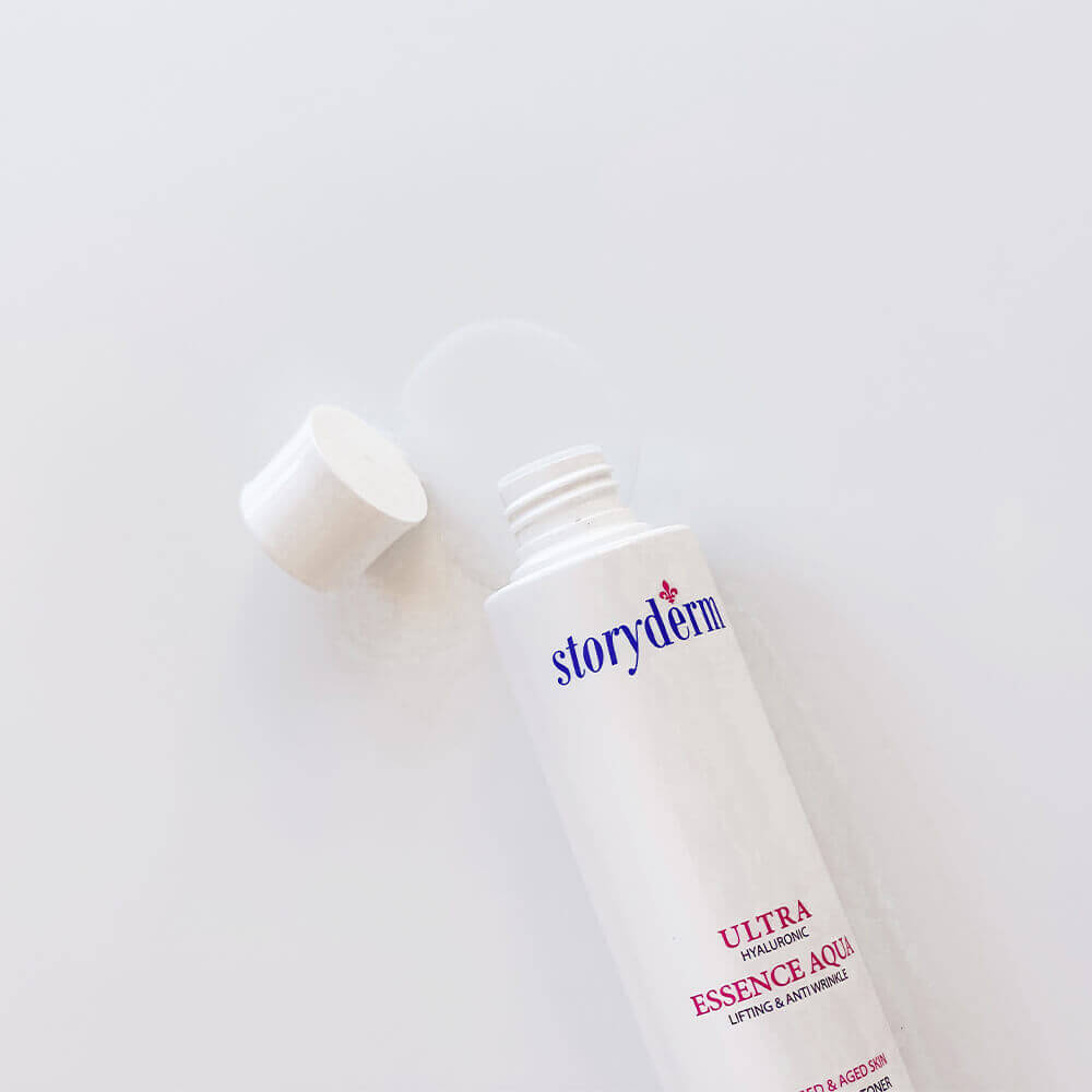 Увлажняющий тоник с гиалуроновой кислотой Storyderm Ultra Essence Aqua