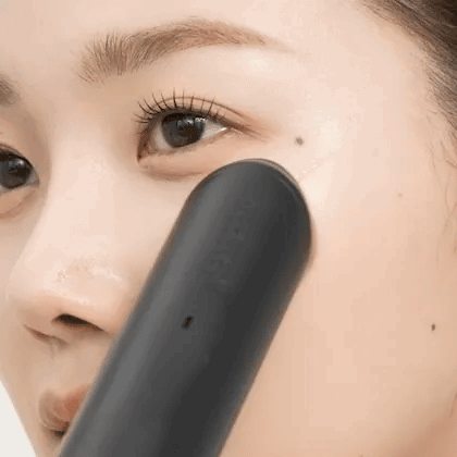 Микротоковый аппарат для домашнего ухода medicube AGE-R Booster Pro Black