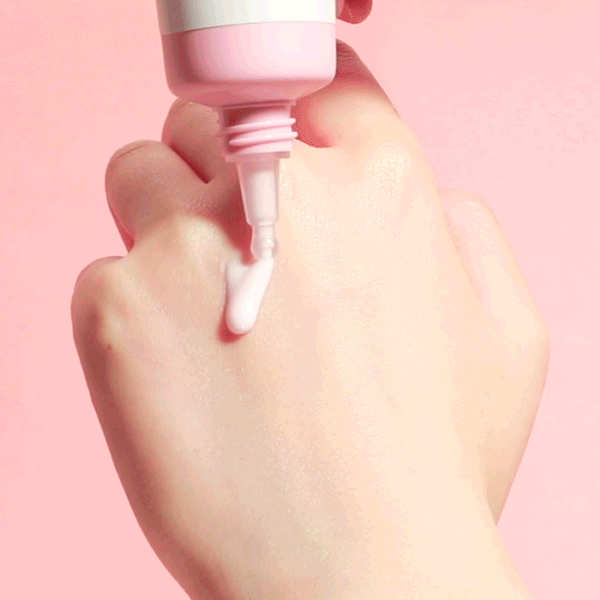 Солнцезащитная сыворотка Round Lab Camellia Deep Collagen Firming Sun Serum SPF50+ PA++++ 