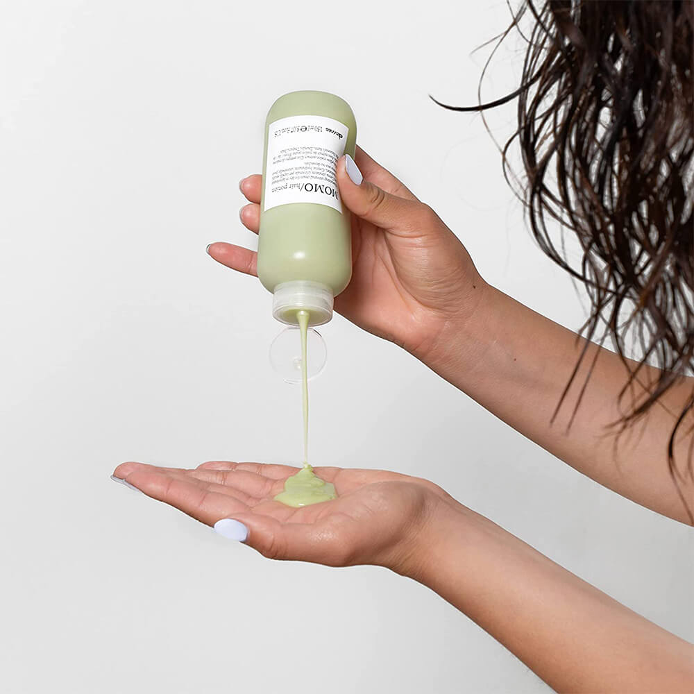 Увлажняющий несмываемый крем для волос с дыней Davines MOMO Hair Potion